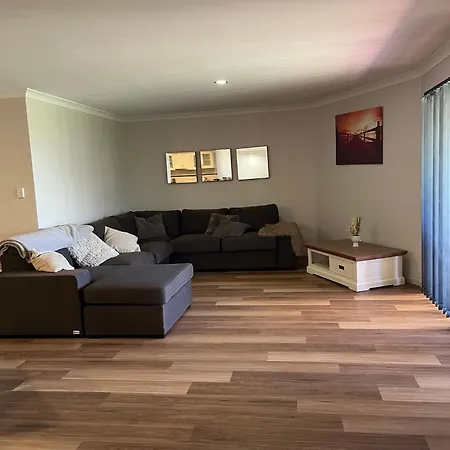 Madora Bay Beach House Mandurah Exterior photo