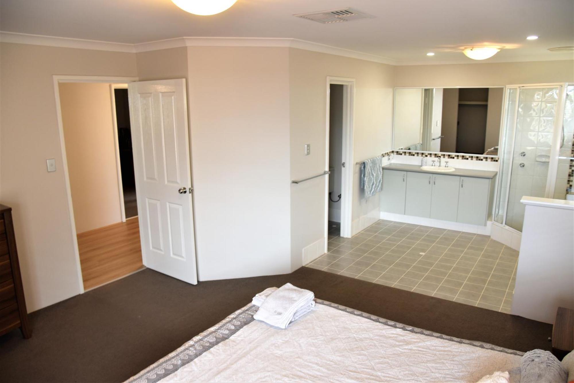 Holiday home Madora Bay House
