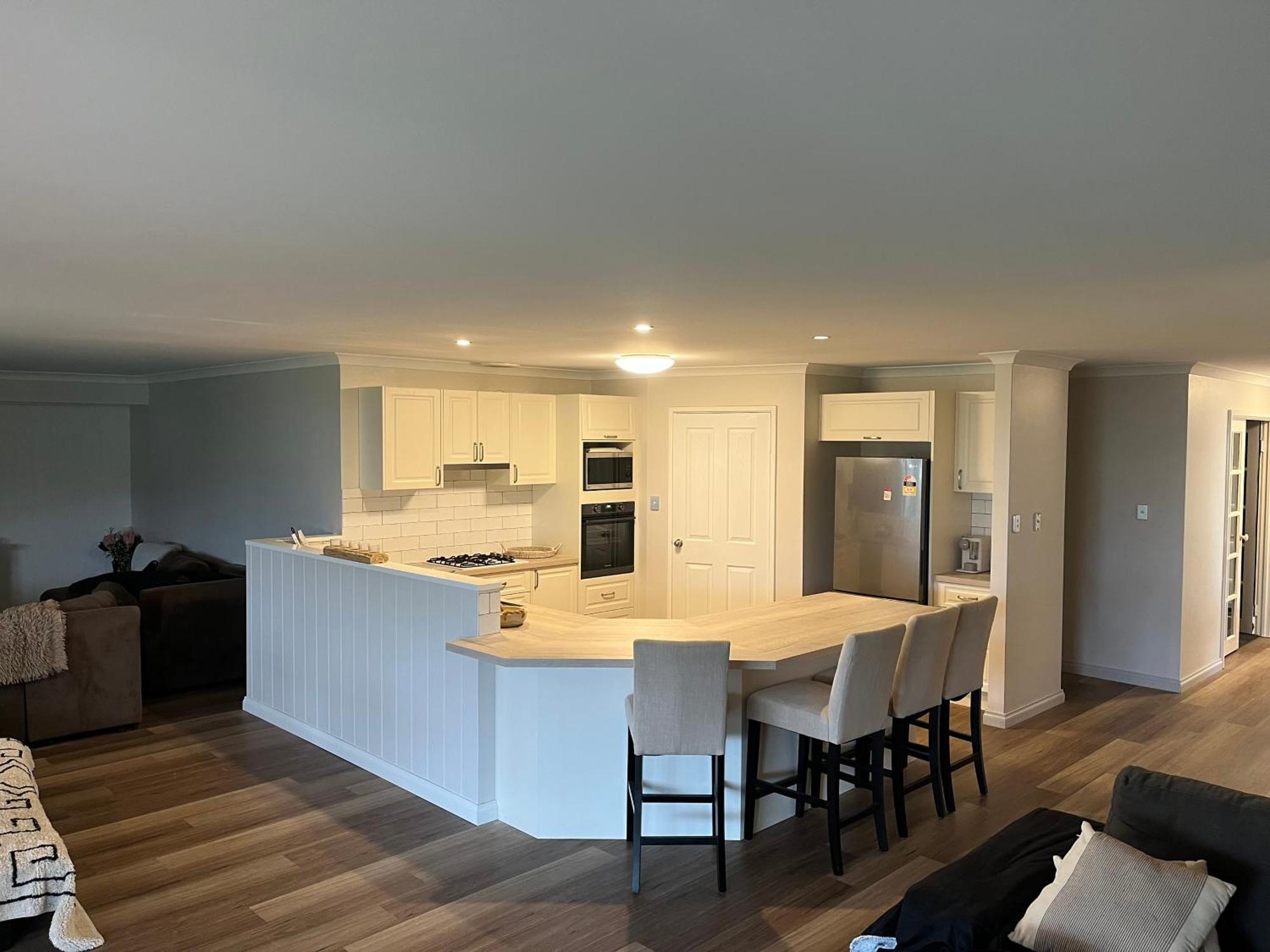 Madora Bay House Holiday home *